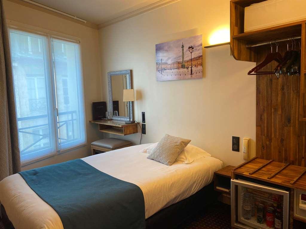 Hotel Louvre Sainte Anne Paris Ruang foto