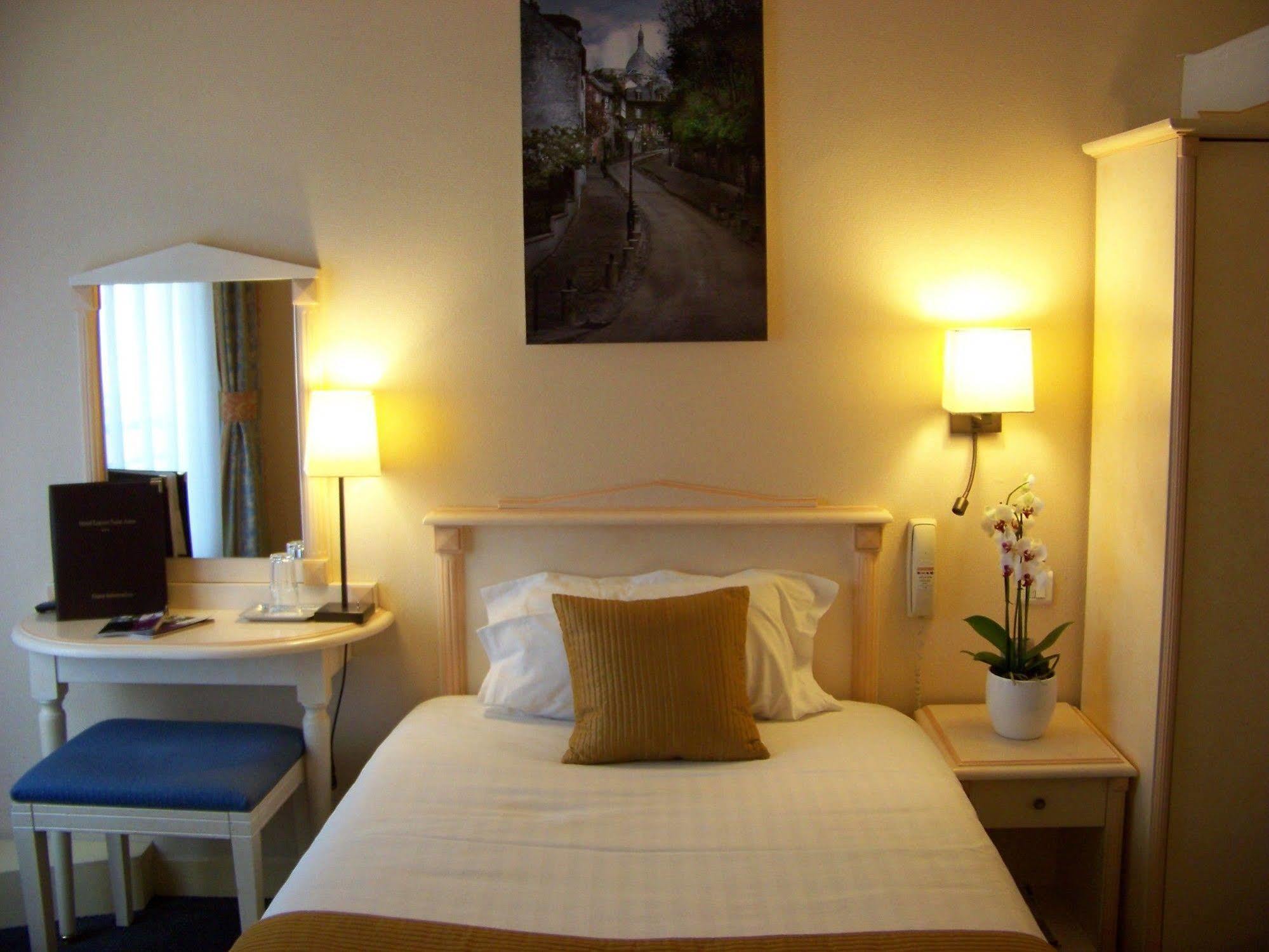 Hotel Louvre Sainte Anne Paris Bagian luar foto